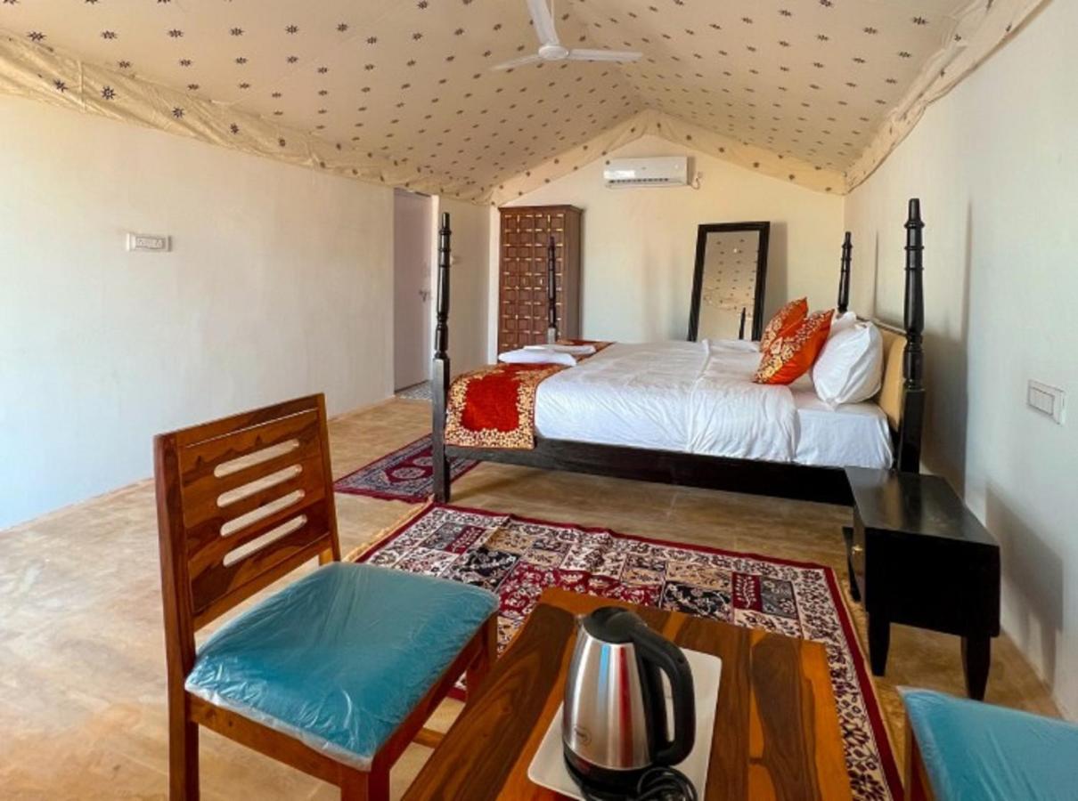 ג'איסלמר Ozaki Desert Camp & Resort מראה חיצוני תמונה