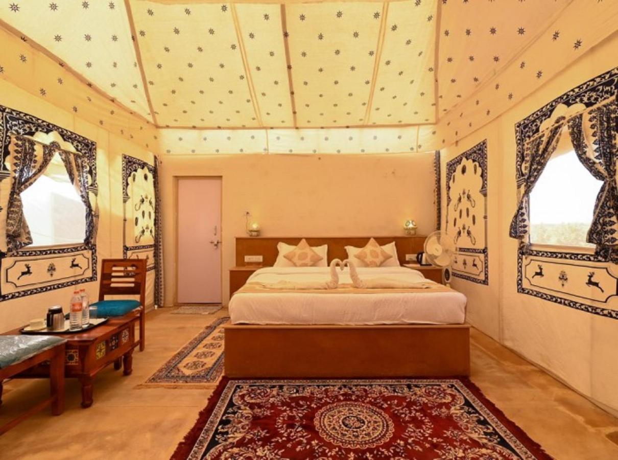ג'איסלמר Ozaki Desert Camp & Resort מראה חיצוני תמונה