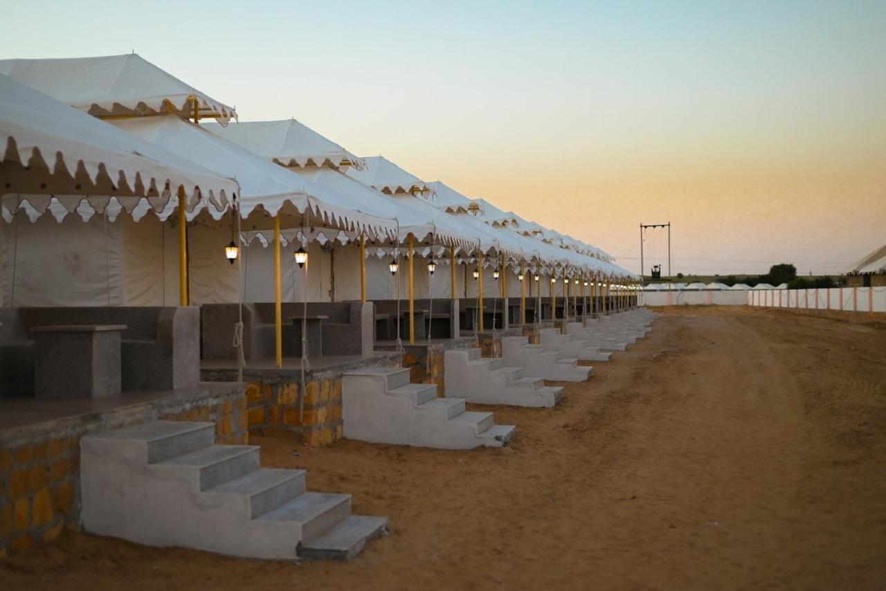 ג'איסלמר Ozaki Desert Camp & Resort מראה חיצוני תמונה