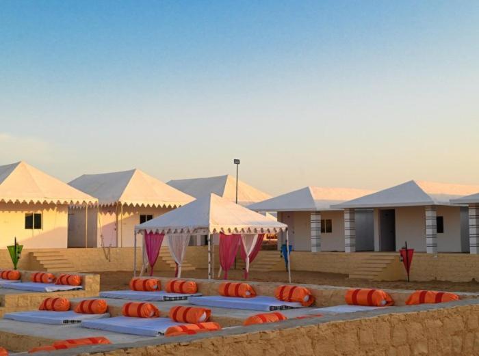 ג'איסלמר Ozaki Desert Camp & Resort מראה חיצוני תמונה